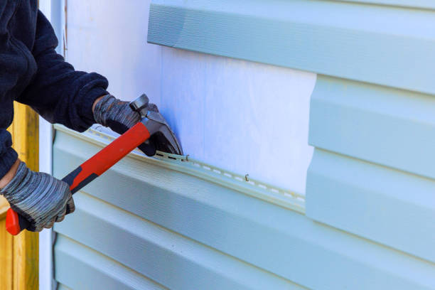 Reliable Emergency Siding Repair contractor in Amsterdam, NY by Squared Siding